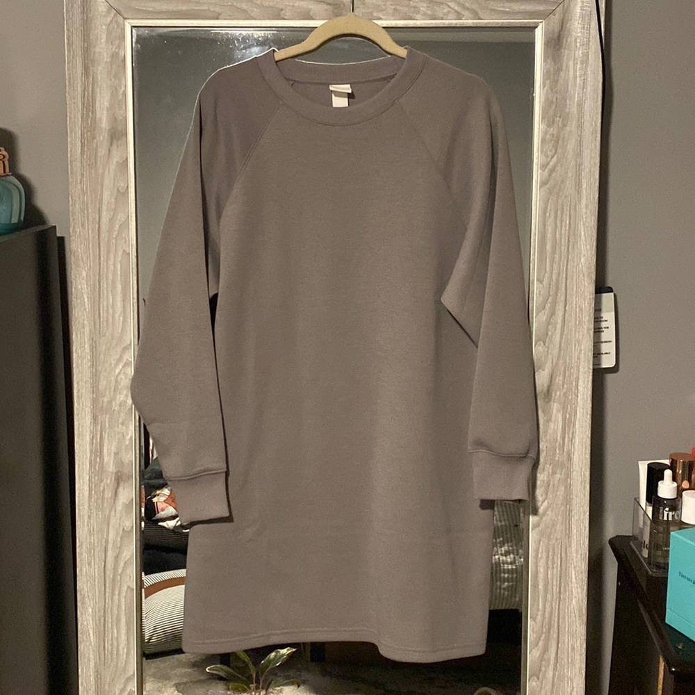 H&M Sweatshirt Dress in Grey